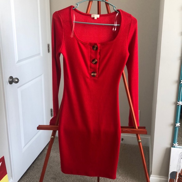 Dress - Picture 1 of 2